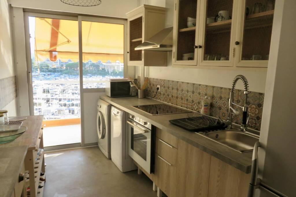 Appartement Lumineux 6 Places Avec Vue Sur Marina Mandelieu エクステリア 写真