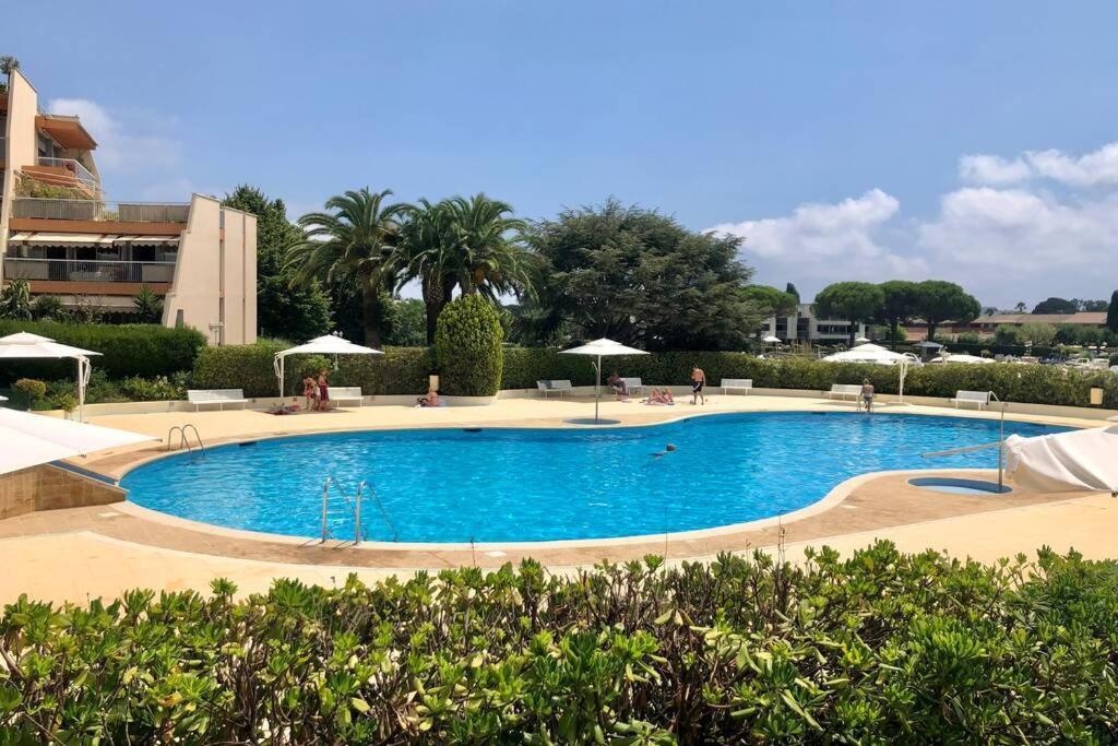 Appartement Lumineux 6 Places Avec Vue Sur Marina Mandelieu エクステリア 写真
