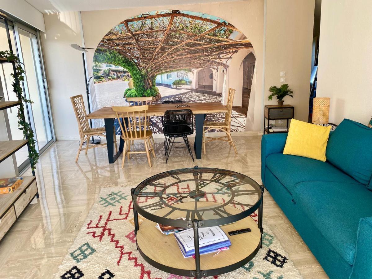 Appartement Lumineux 6 Places Avec Vue Sur Marina Mandelieu エクステリア 写真